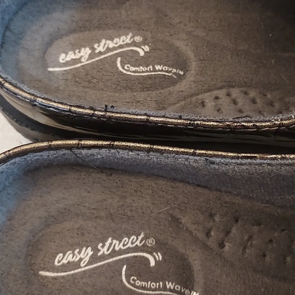 Easy Street Comfort Wave Holly Pewter Crocodile Mule 9M - Picture 2 of 5